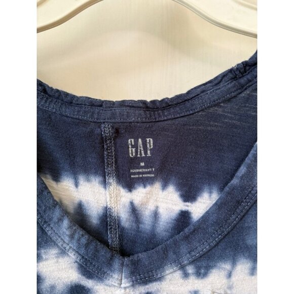 Gap women’s size medium foreversoft blue white tie dye t-shirt - Picture 4 of 6